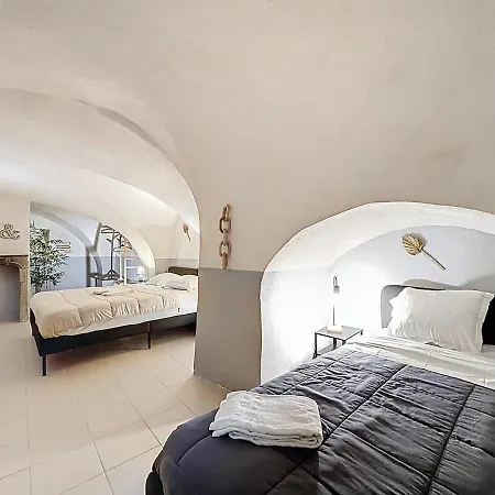 Charme & Cachet T3 Atypique, Centre Historique Apartment *